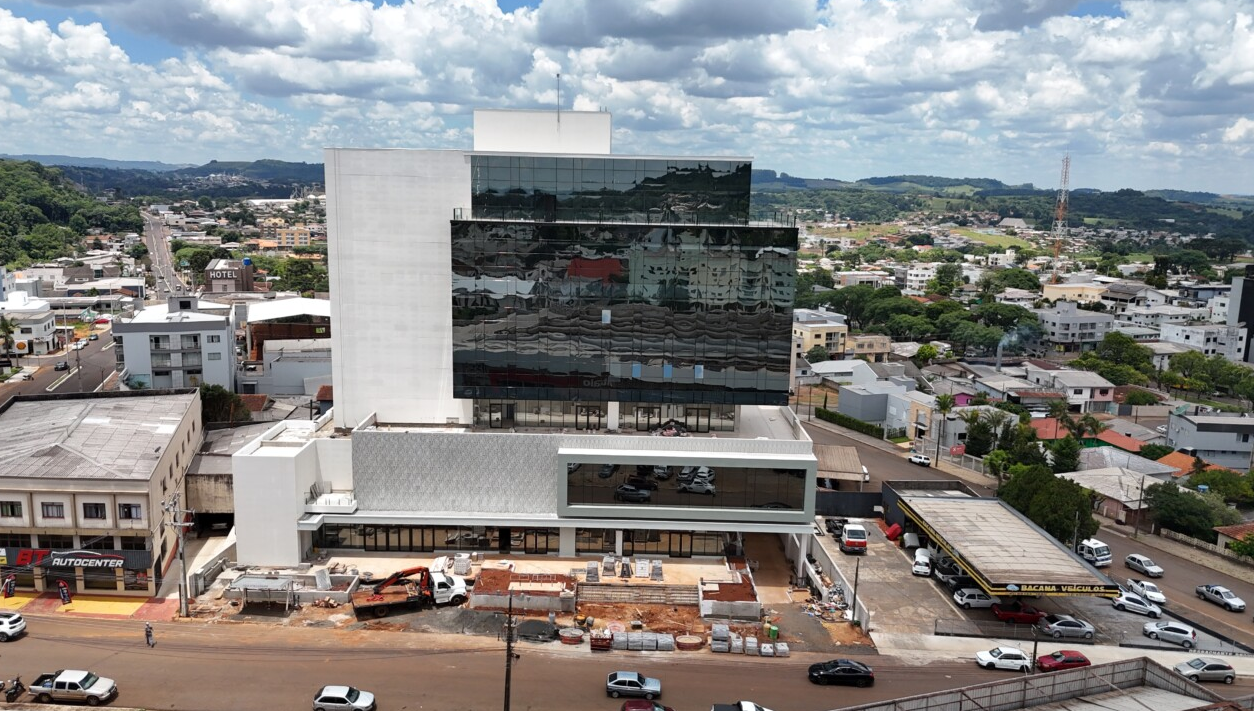 Sicredi Grandes Lagos — Construtora Baggio